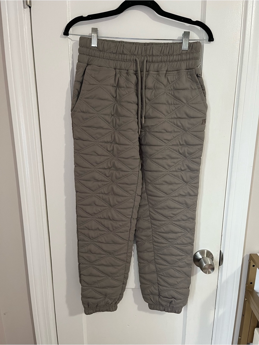 Avalanche Quilted Jogger Pants in Grey